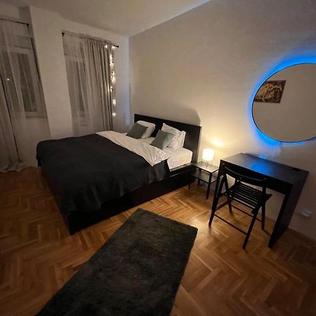 Apartment Ana - City Center Belgrado Exterior foto